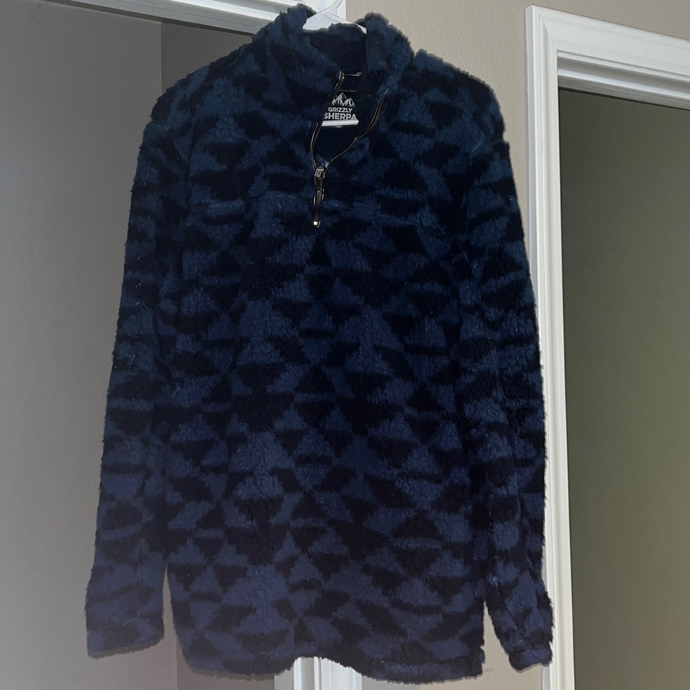 Men’s sherpa size medium